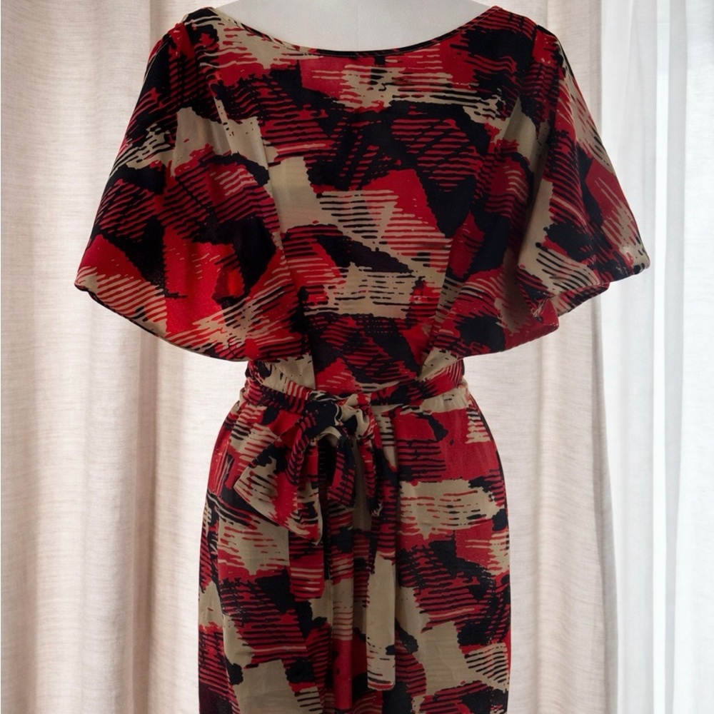 Super cute red and black abstract patterned dress